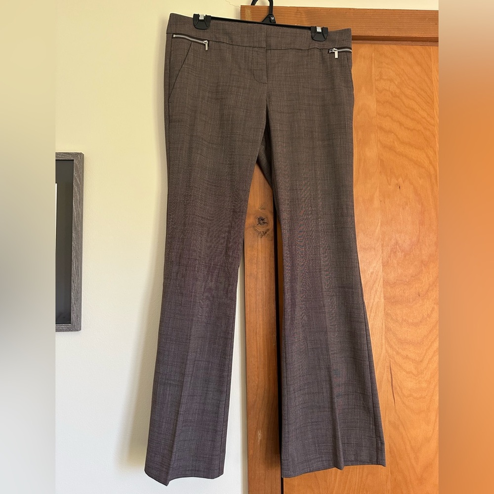 New York & Company 7th Ave. Brown Plaid Slim Flare Stretch Pants, size 6 petite